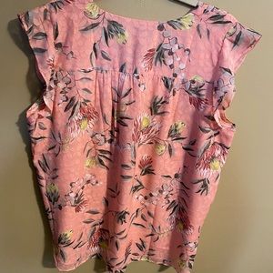 Short sleeves blouse